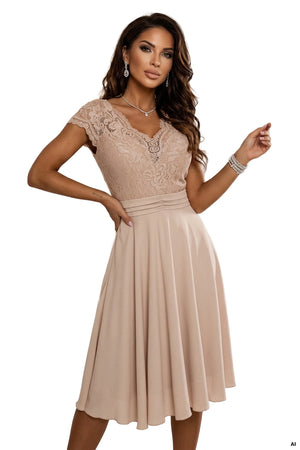 Vestido de Chiffon LINDA com Decote de Renda - Bege