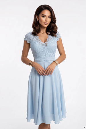 Vestido de Chiffon LINDA com Decote de Renda - Azul