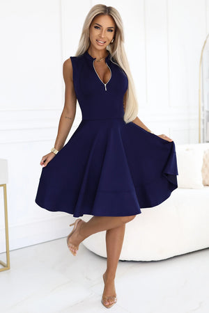 Vestido com Saia Rodada e Fecho Dourado - Azul-Marinho