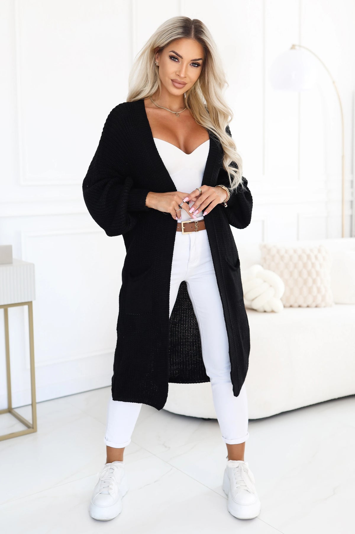Cardigan Longo Feminino de Malha com Bolsos e Mangas Bufantes - Preto – vista 2