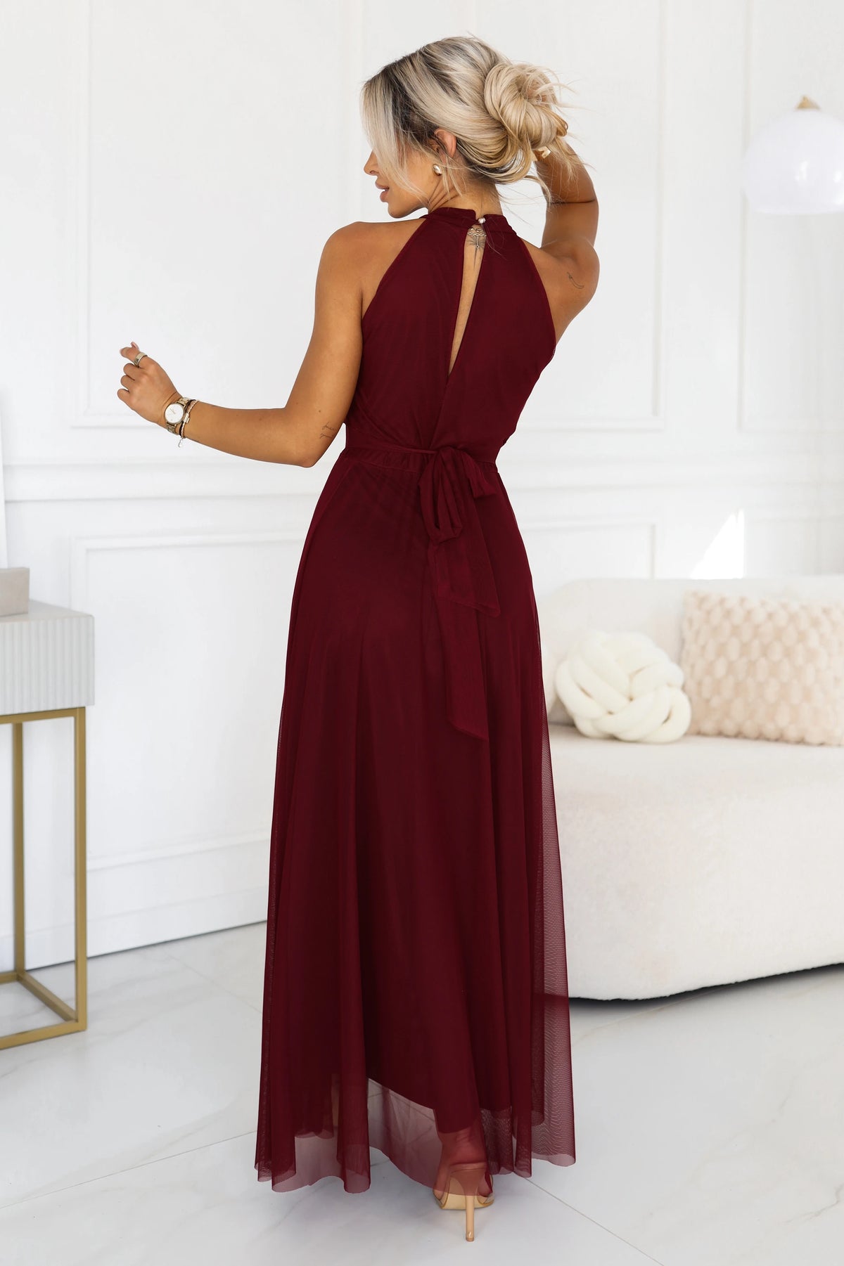 Vestido Longo Halter Elegante de Noite com Tule e Cinto - Bordô