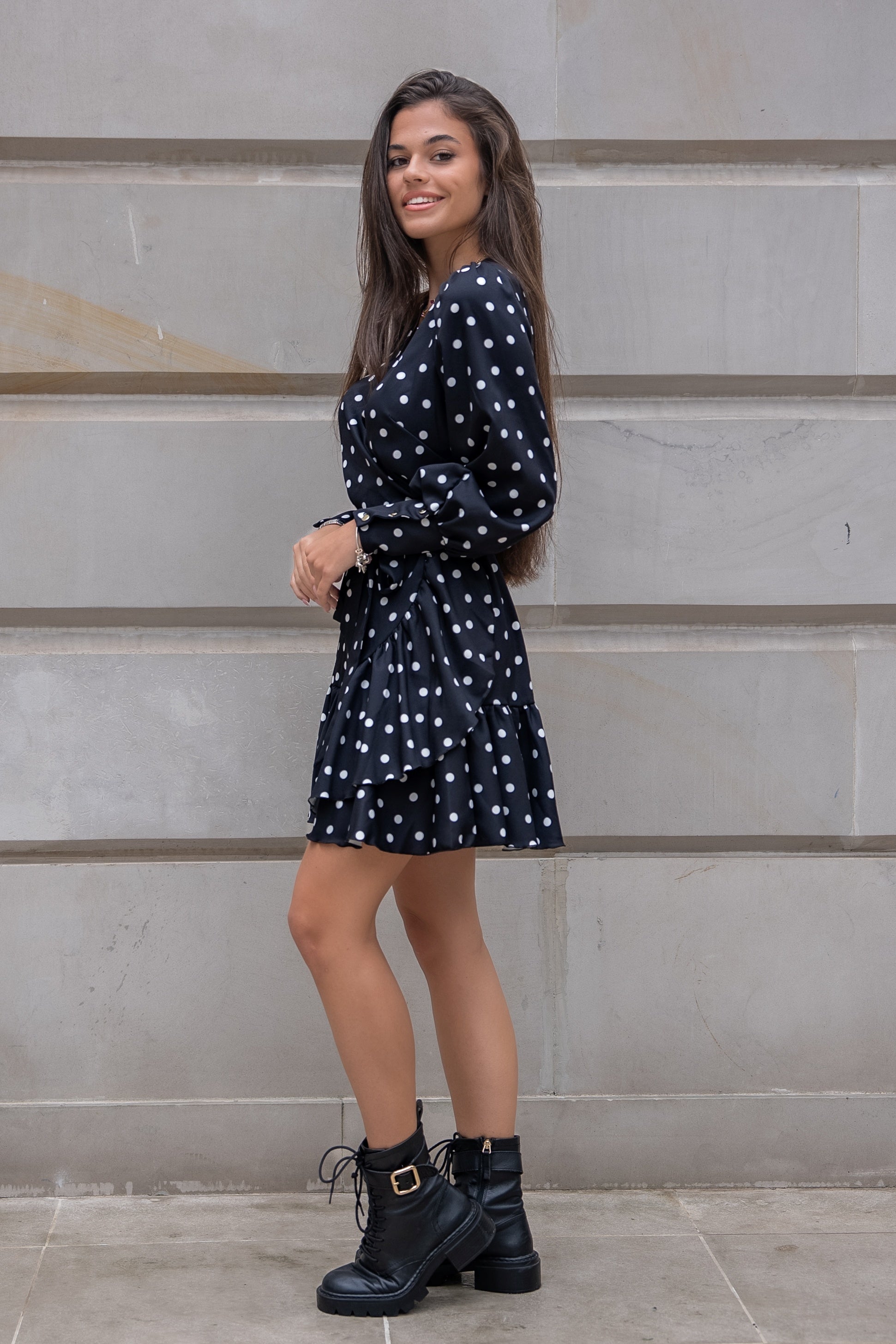 Vestido Curto ANNA - Bolinhas