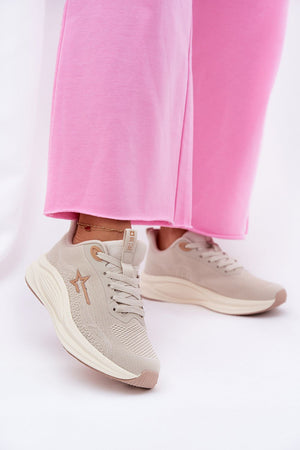 Sapatos desportivos modelo 211329 Pise com estilo