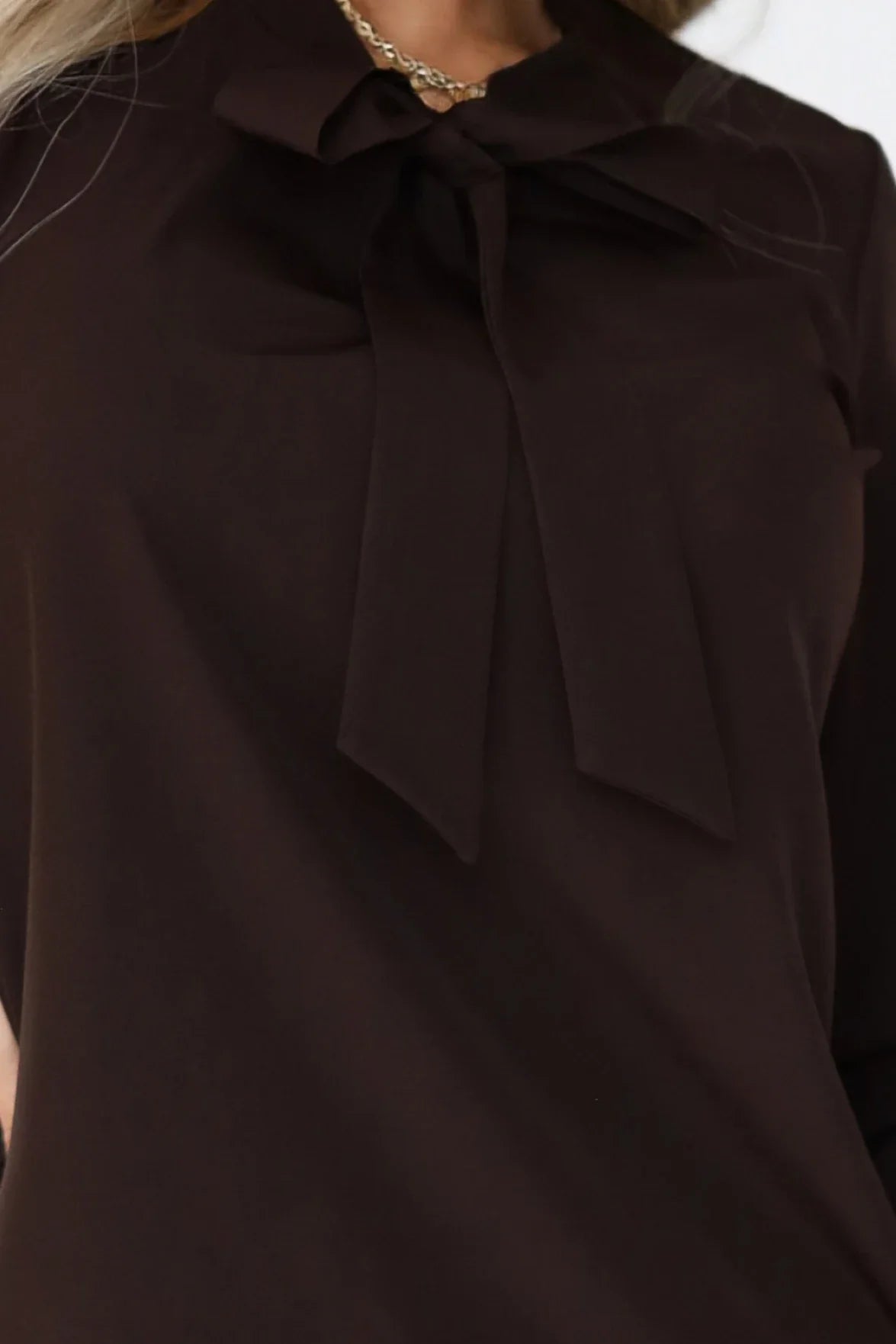 Blusa elegante de mangas longas com laço — Chocolate — imagem 6