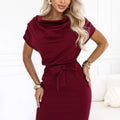 Vestido com Saia Assimétrica e Cinto — Bordô — imagem 1