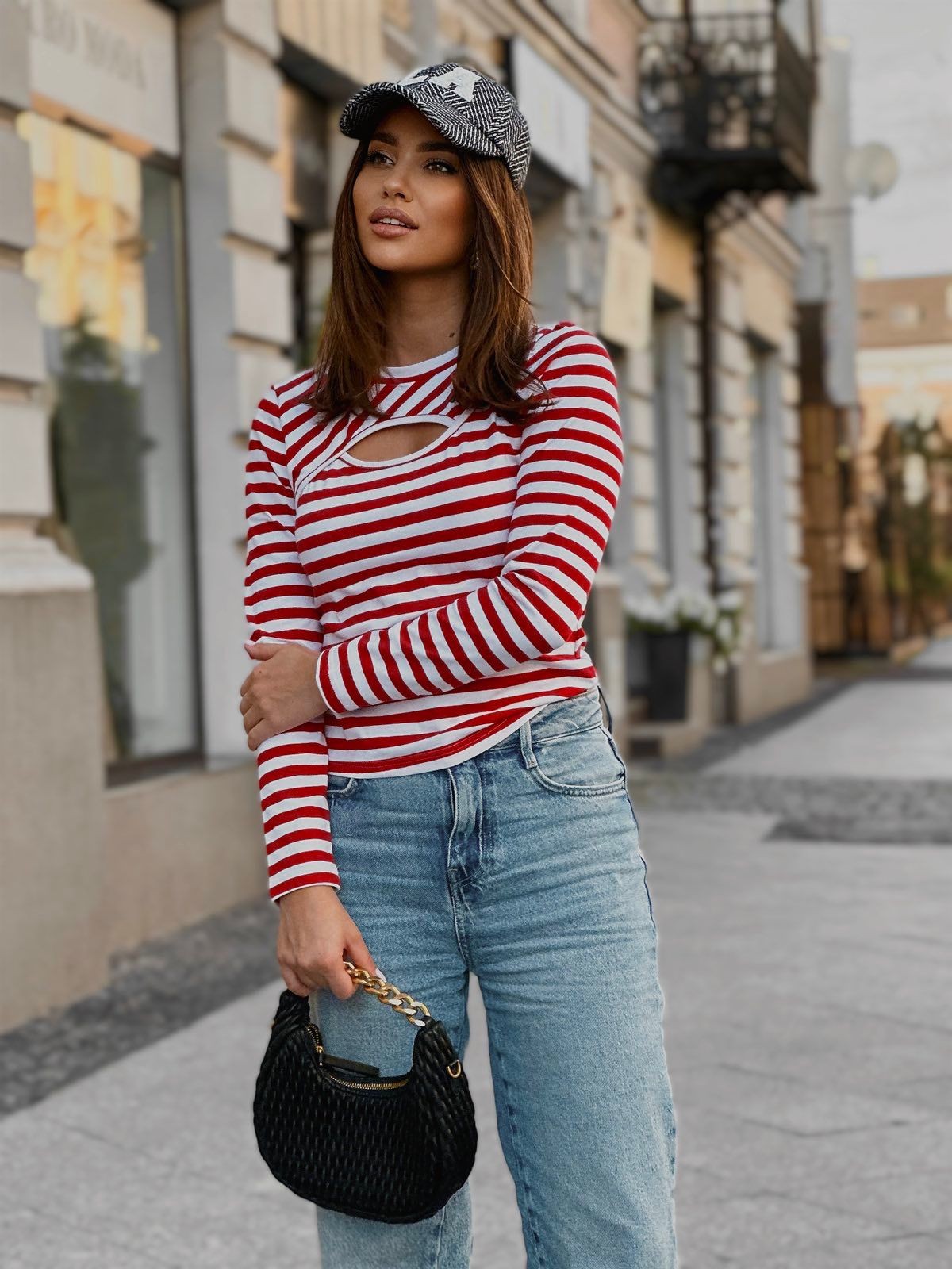 Blusa às Riscas com Fenda — Vermelha — imagem 1