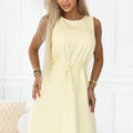 Vestido Trapézio sem Mangas com Cinto - Amarelo Manteiga
