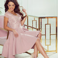 Vestido Assimétrico PATRICIA com Decote em Renda - Rosa Pó
