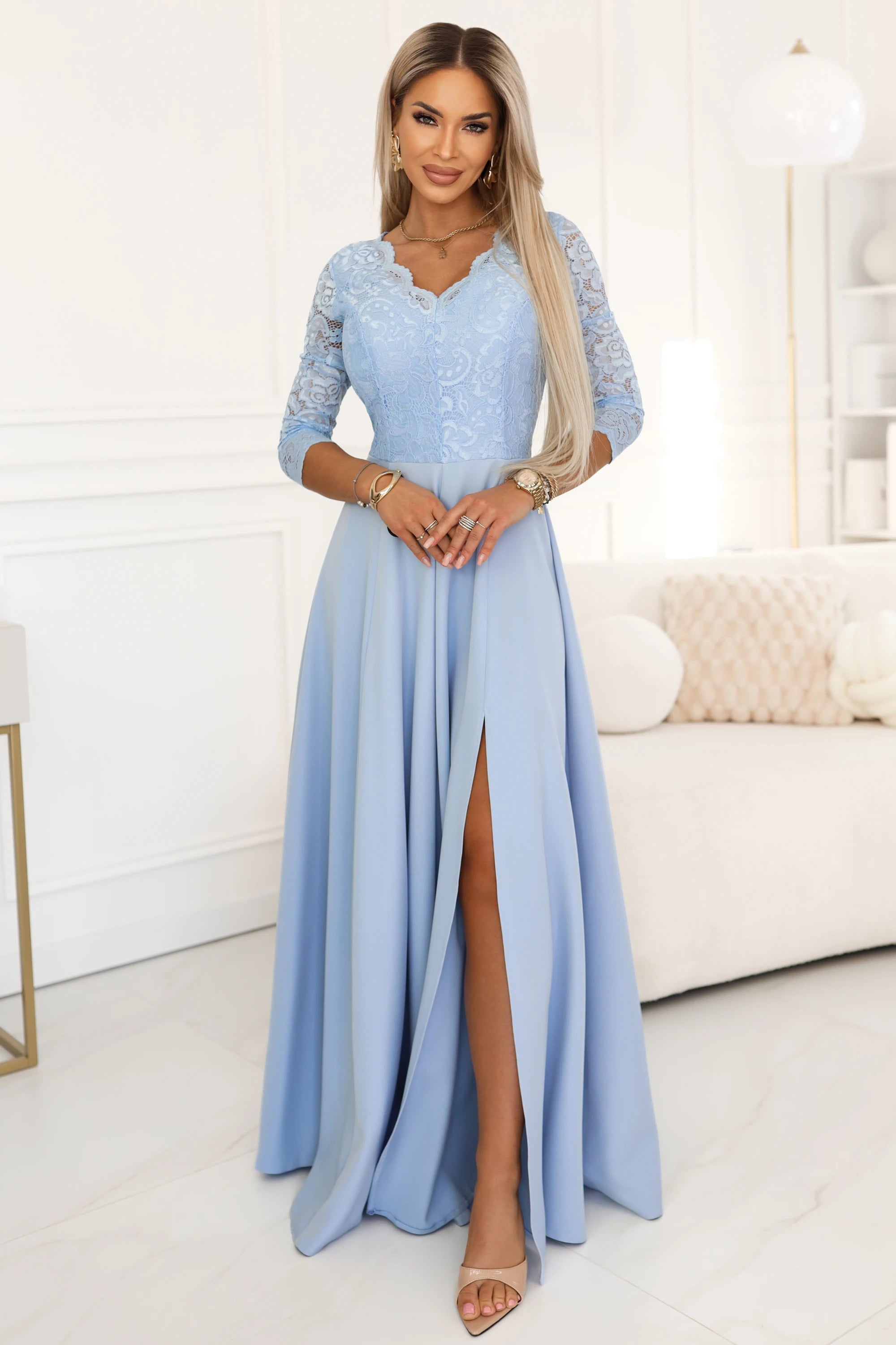 Vestido Longo de Renda - Azul Céu