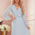 Vestido Plissado com Decote e Mangas Longas - Cinza