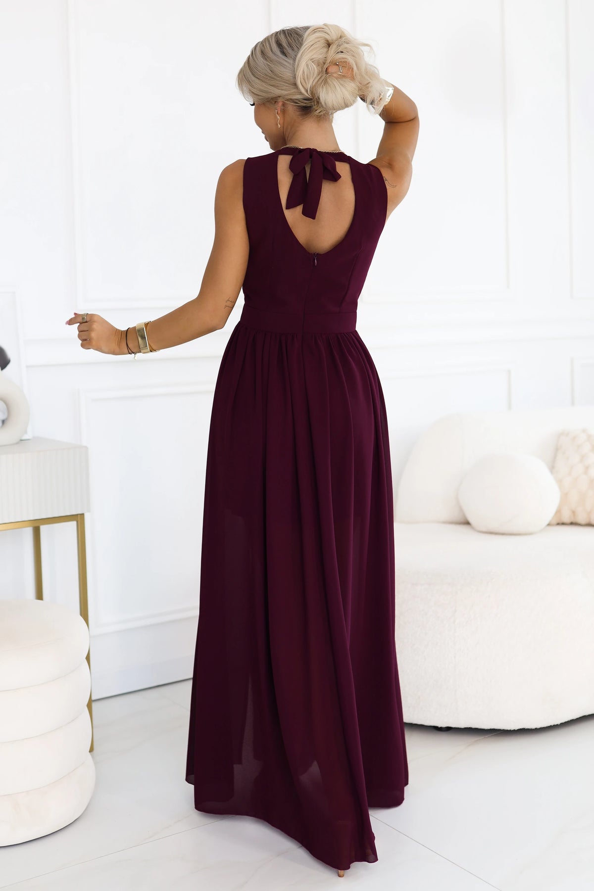 Vestido Longo JUSTINE em Chiffon com Decote Cruzado e Fenda - Ameixa