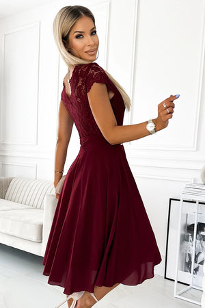 Vestido de Chiffon LINDA com Decote em Renda - Bordô