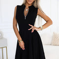 Vestido Evasé com Fecho à Frente - Preto