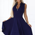 Vestido com Saia Rodada e Fecho Dourado - Azul-Marinho