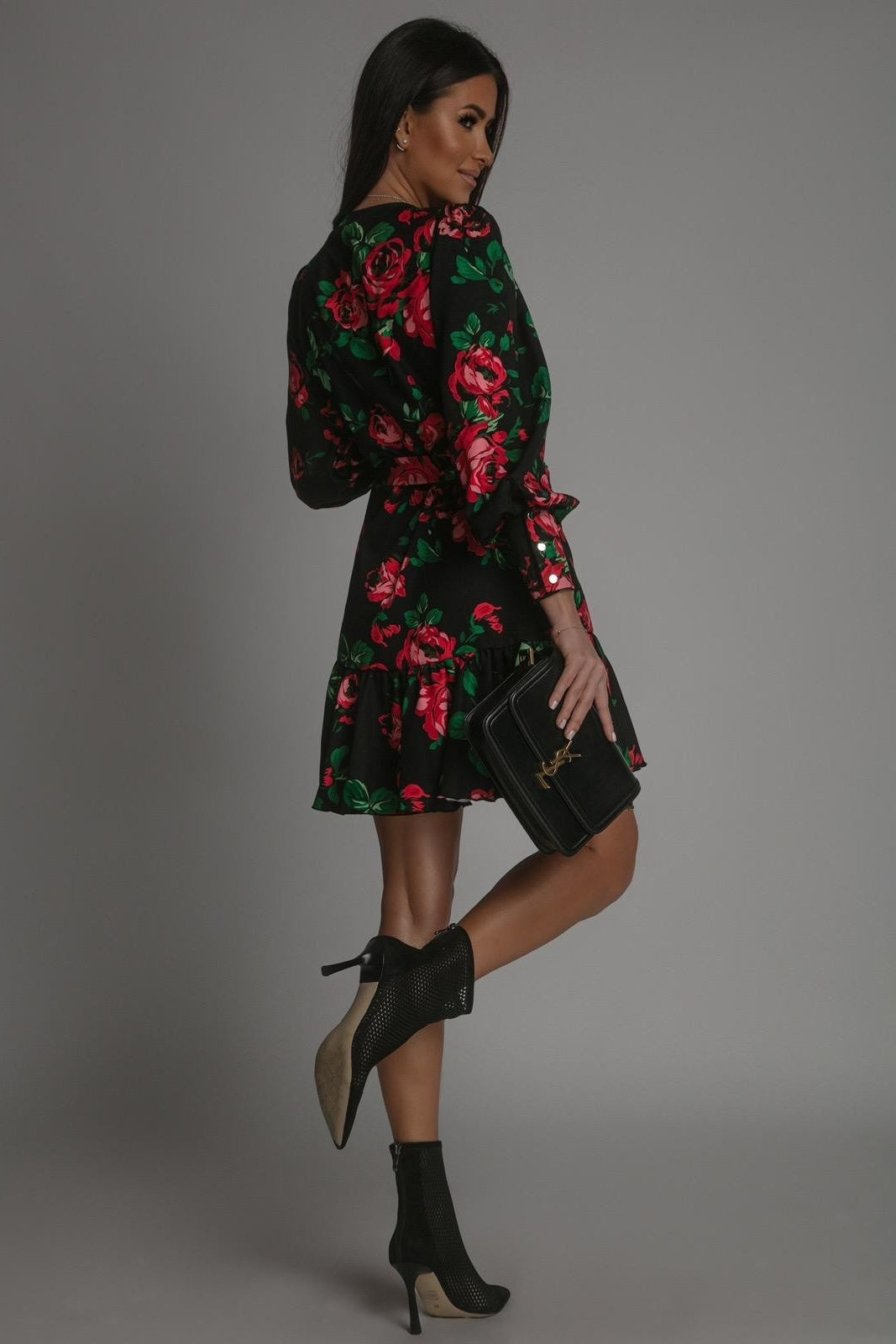 Vestido ANNA - Floral sobre Fundo Preto