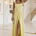 Vestido Longo com Abertura e Decote em Diamante - Amarelo Manteiga