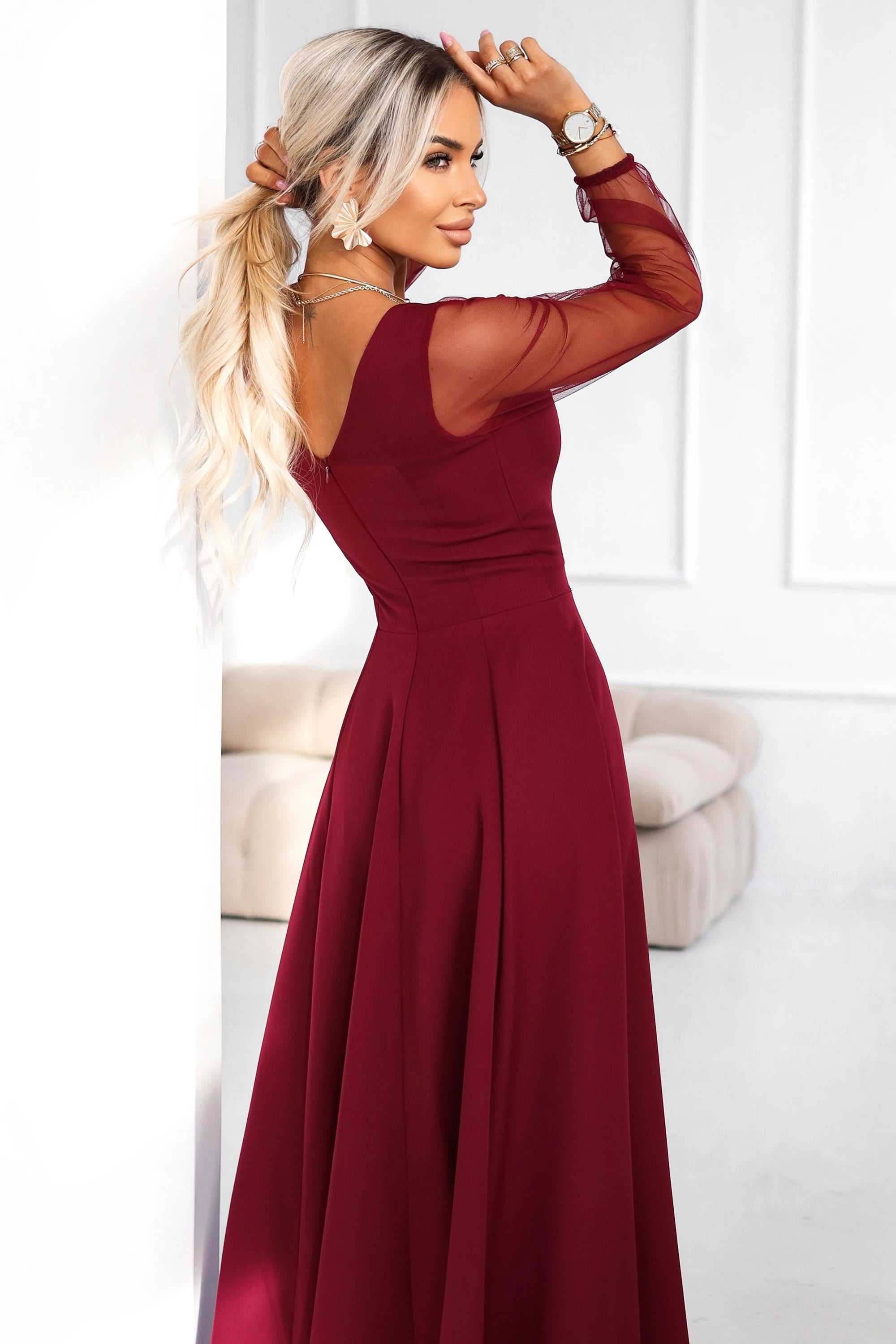 Vestido Longo LORETTA com Mangas de Tule - Bordô