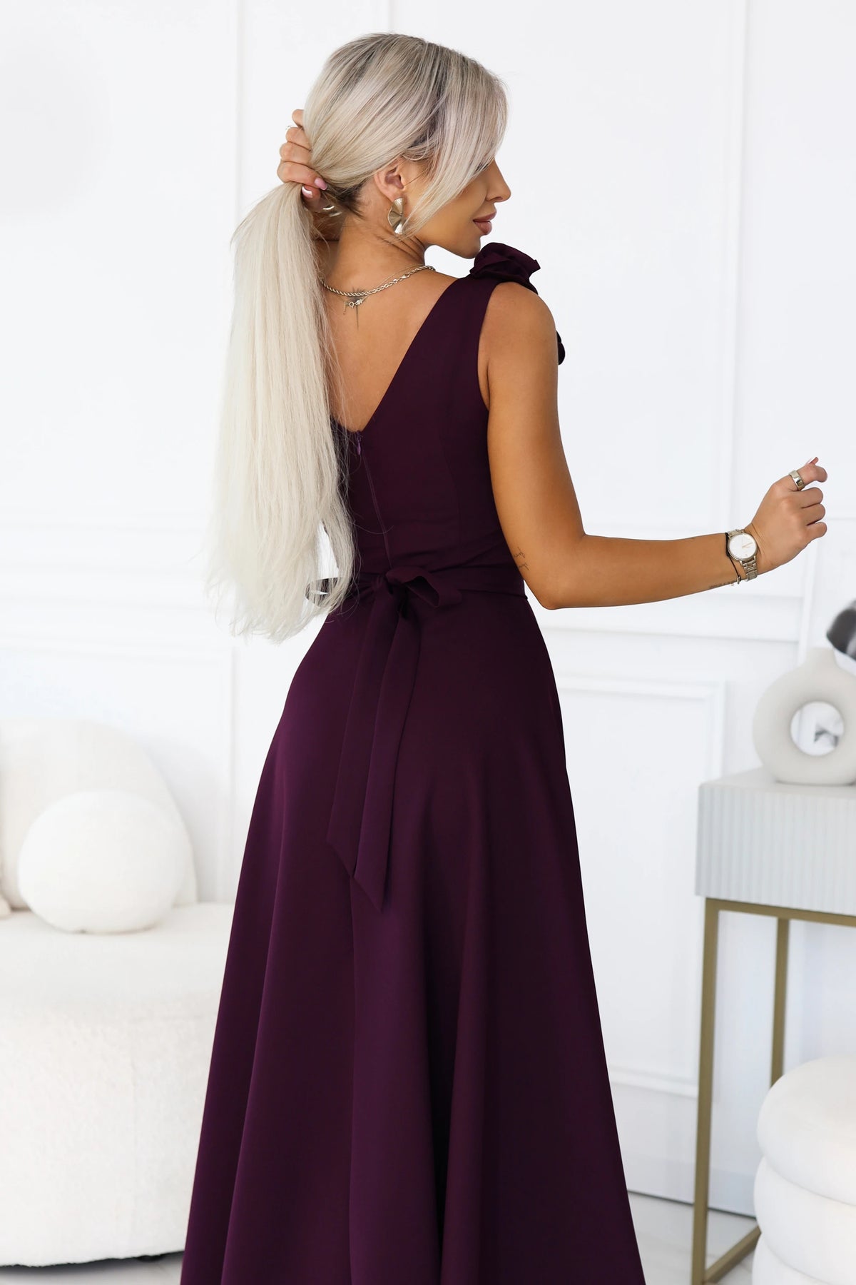 Vestido Longo de Noite com Fenda e Rosas - Ameixa