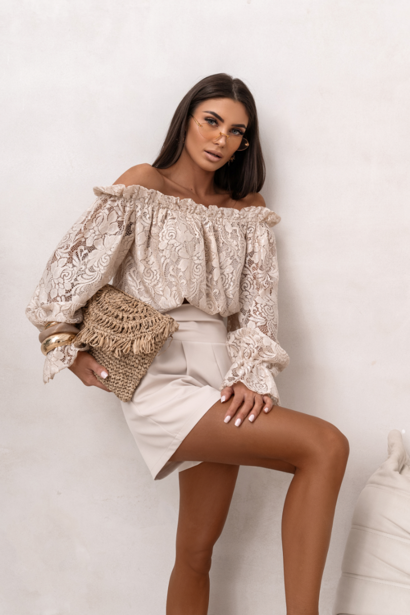 Blusa de Renda MIA com Ombros Descobertos — Bege — imagem 2