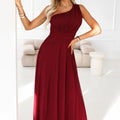 Vestido Longo de Noite Brilhante e Assimétrico - Bordô