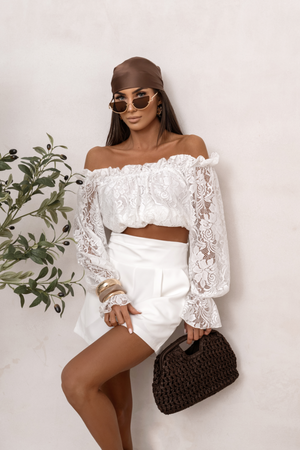 Blusa de Renda MIA com Ombros Descobertos — Cru — imagem 2