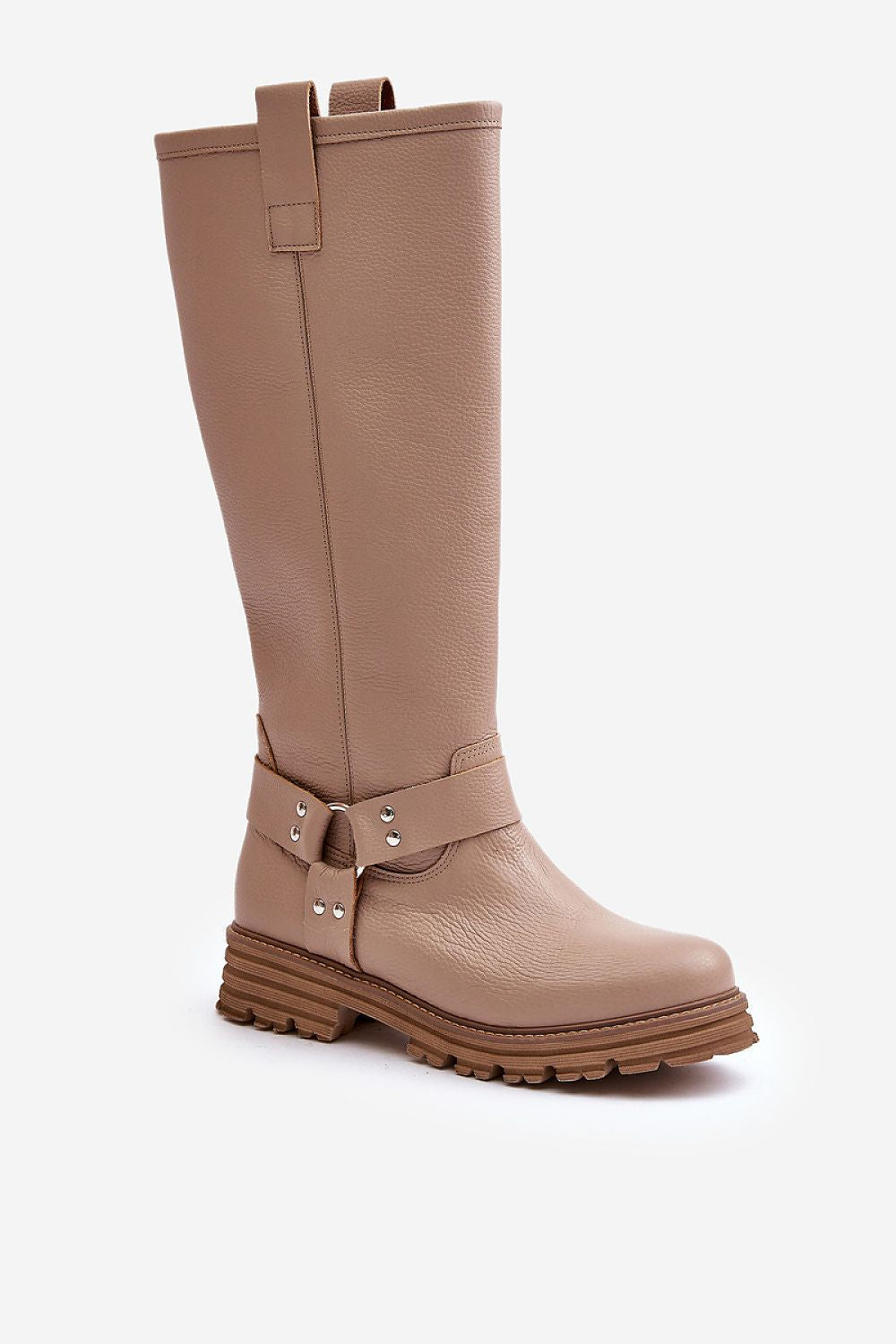  Botas de cano alto modelo 201313 Pise com estilo