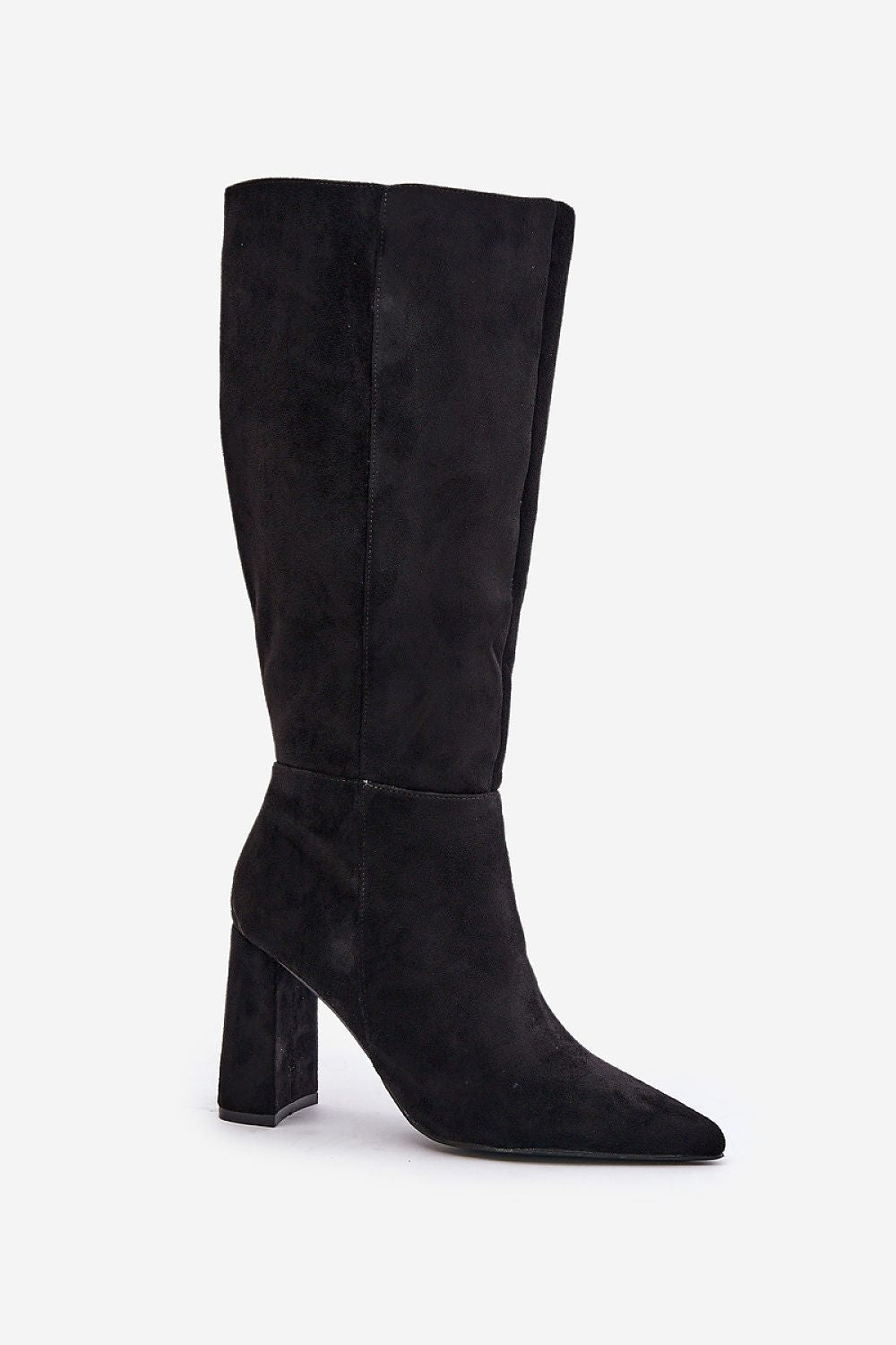  Botas de salto alto modelo 202725 Pise com estilo