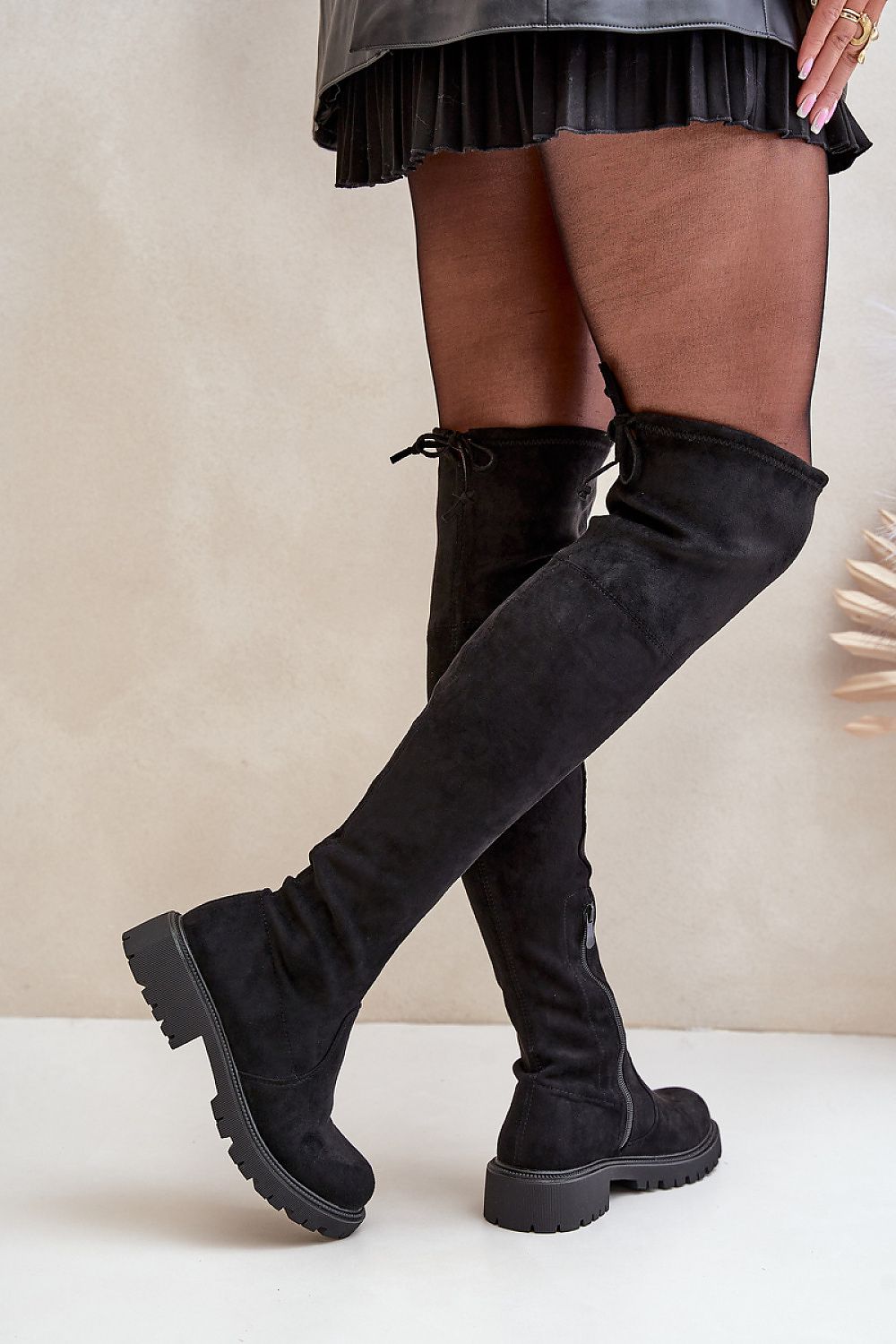 Botas de cano alto modelo 203511 Pise com estilo
