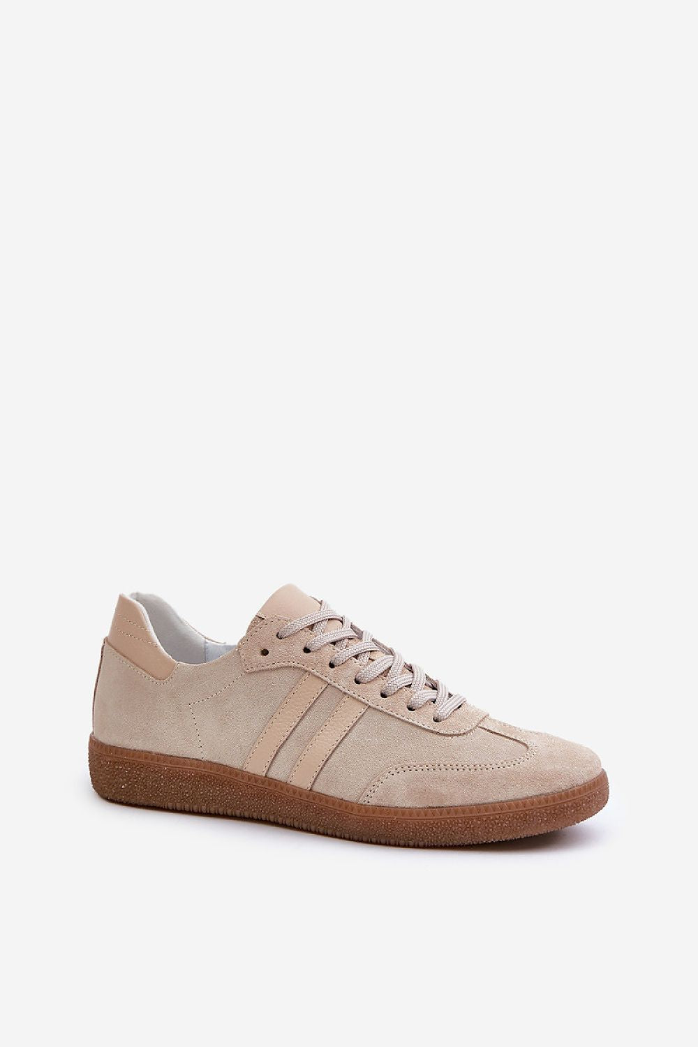  Sapatos desportivos modelo 203627 Pise com estilo