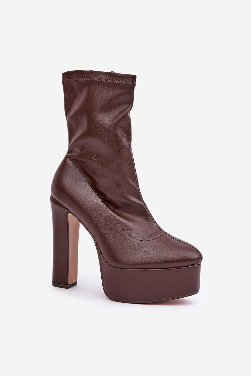  Botas de salto alto modelo 204696 Pise com estilo