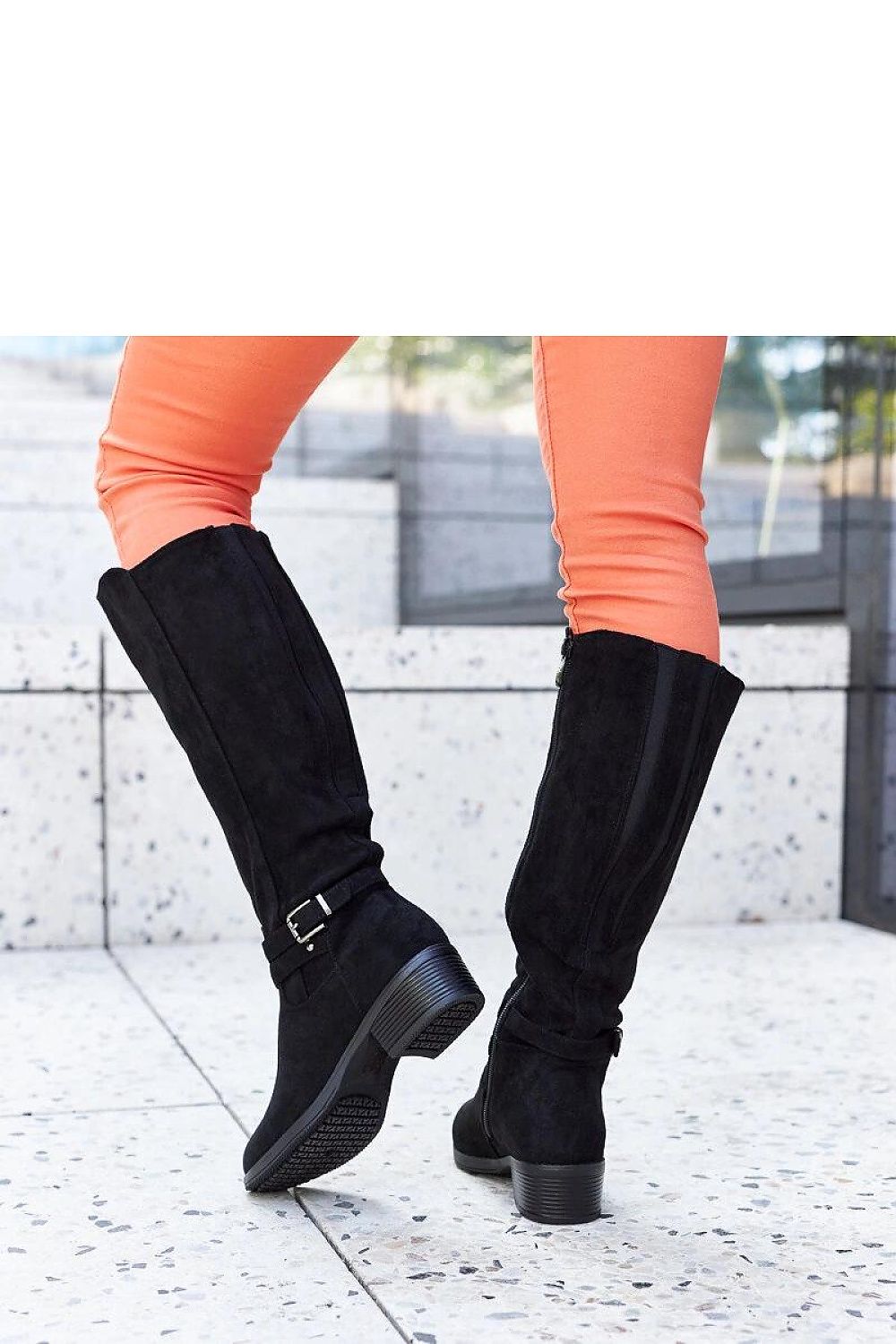  Botas de cano alto modelo 204767 Solea