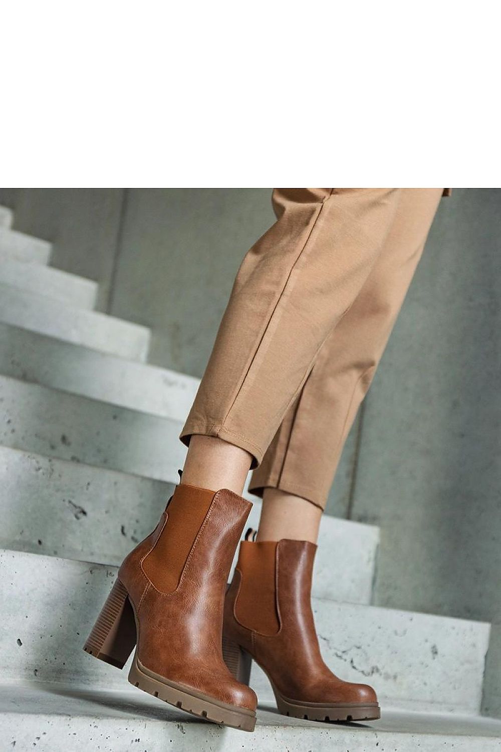  Botas de salto modelo 206440 Solea