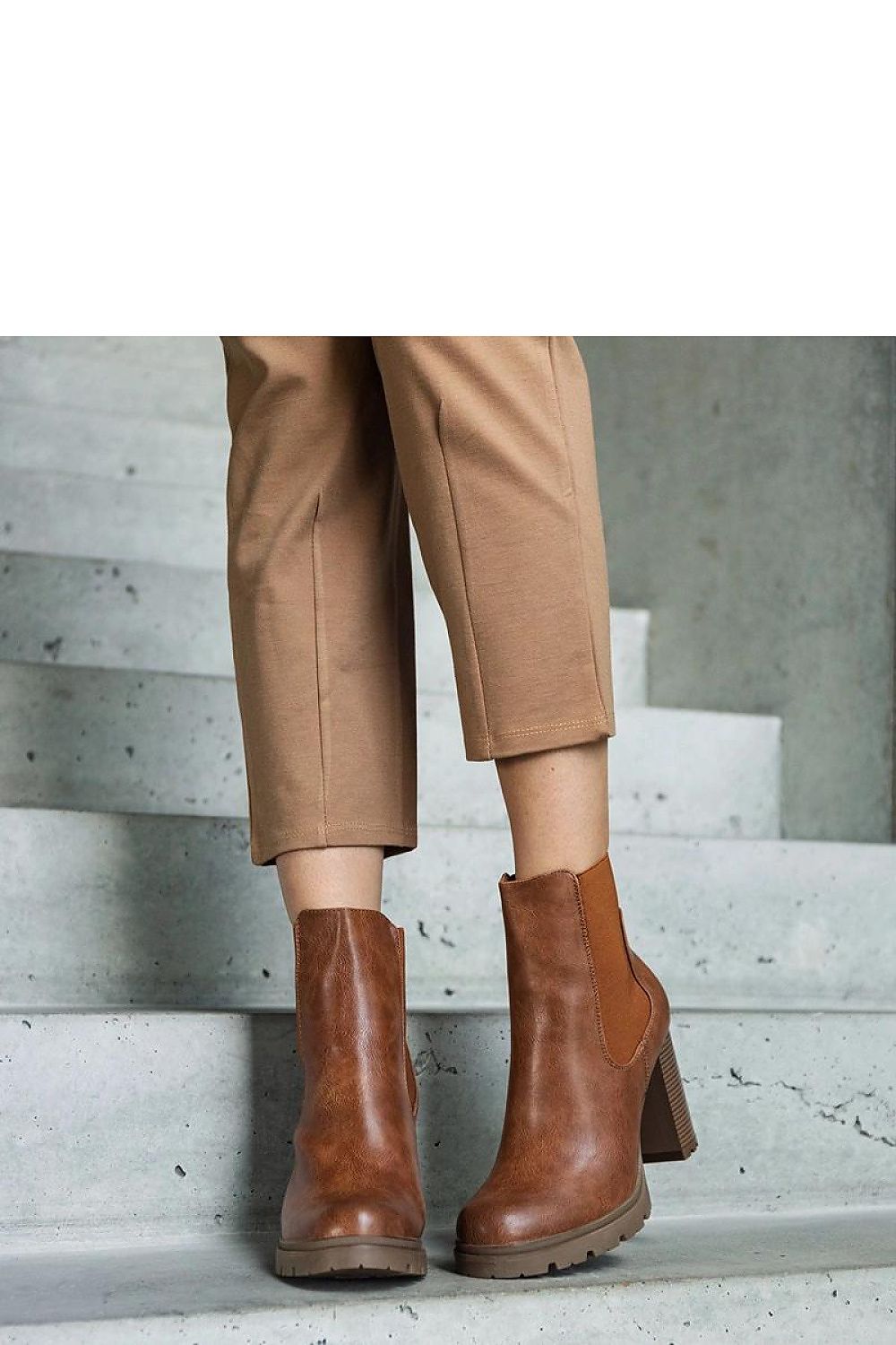  Botas de salto modelo 206440 Solea