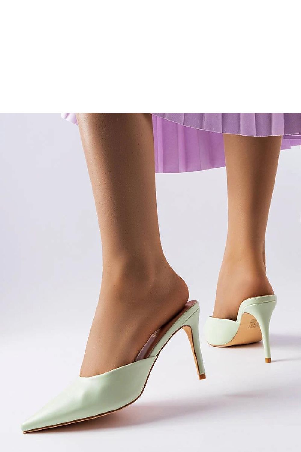  Sapatos de salto alto modelo 207900 Solea