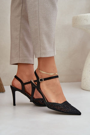  Sapatos de salto alto modelo 208480 Um passo em frente com estilo