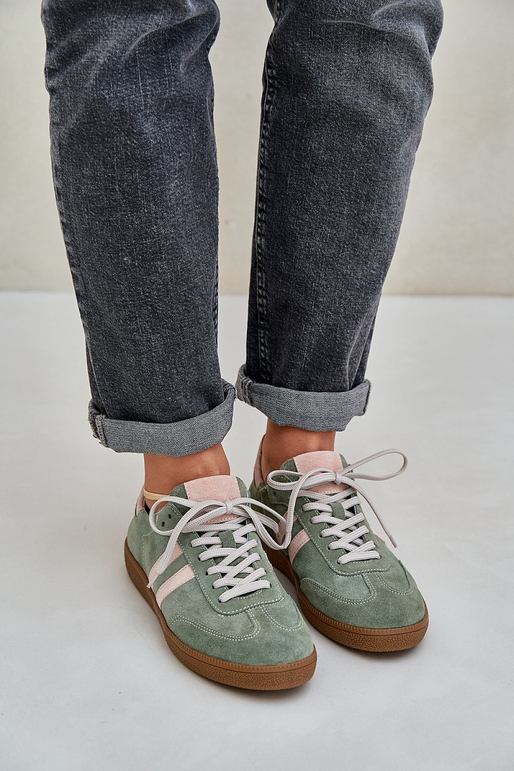  Sapatos desportivos modelo 208537 Pise com estilo