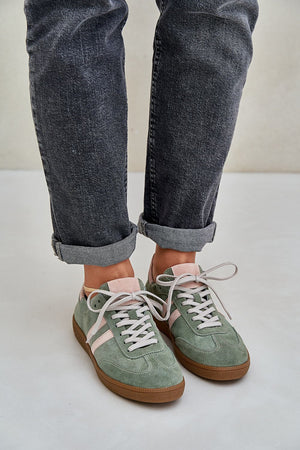  Sapatos desportivos modelo 208537 Pise com estilo