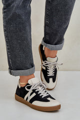  Sapatos desportivos modelo 208540 Pise com estilo