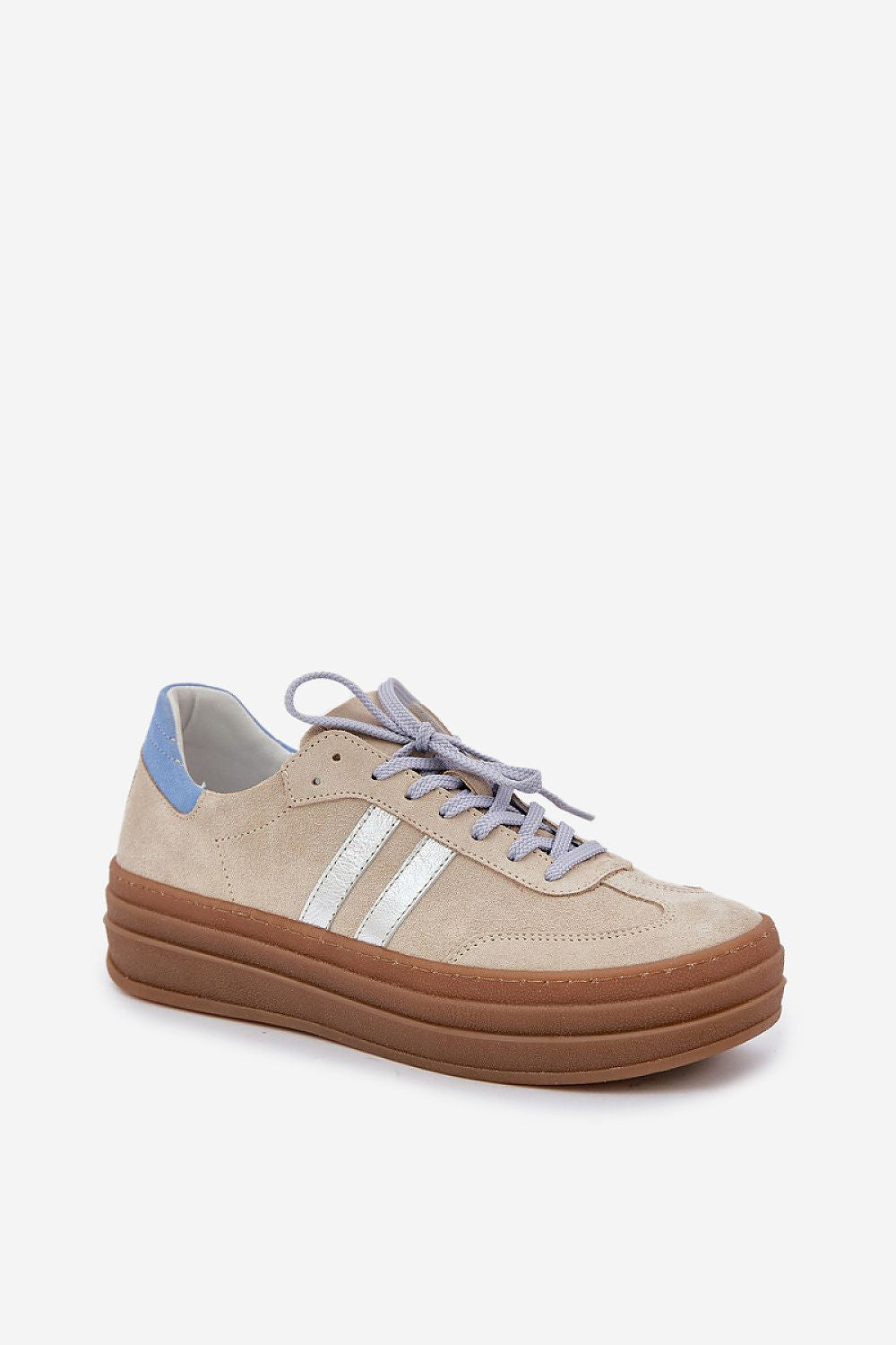  Sapatos desportivos modelo 208544 Pise com estilo