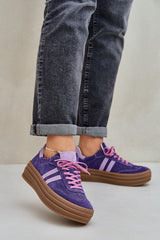  Sapatos desportivos modelo 208546 Pise com estilo