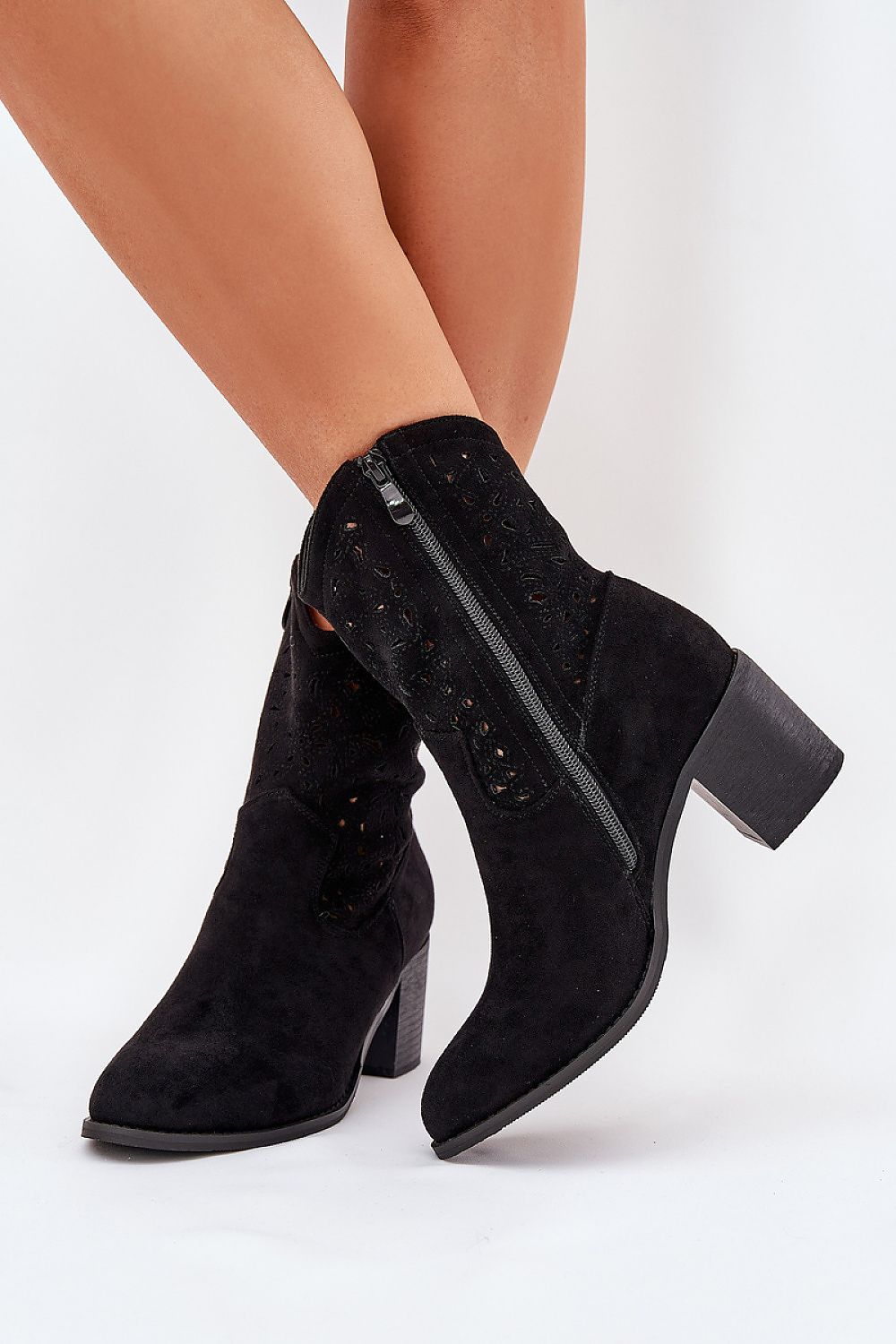  Botas de salto alto modelo 209417 Pise com estilo