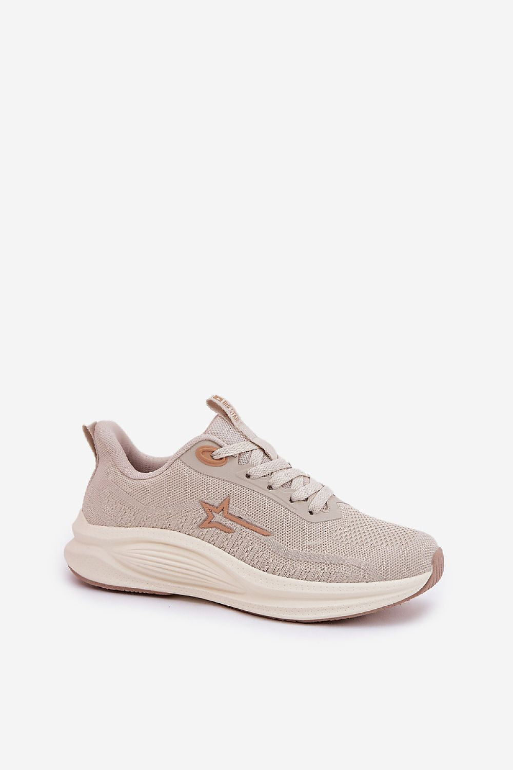  Sapatos desportivos modelo 211329 Pise com estilo