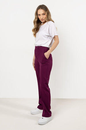  Calças de senhora modelo 212220 awama