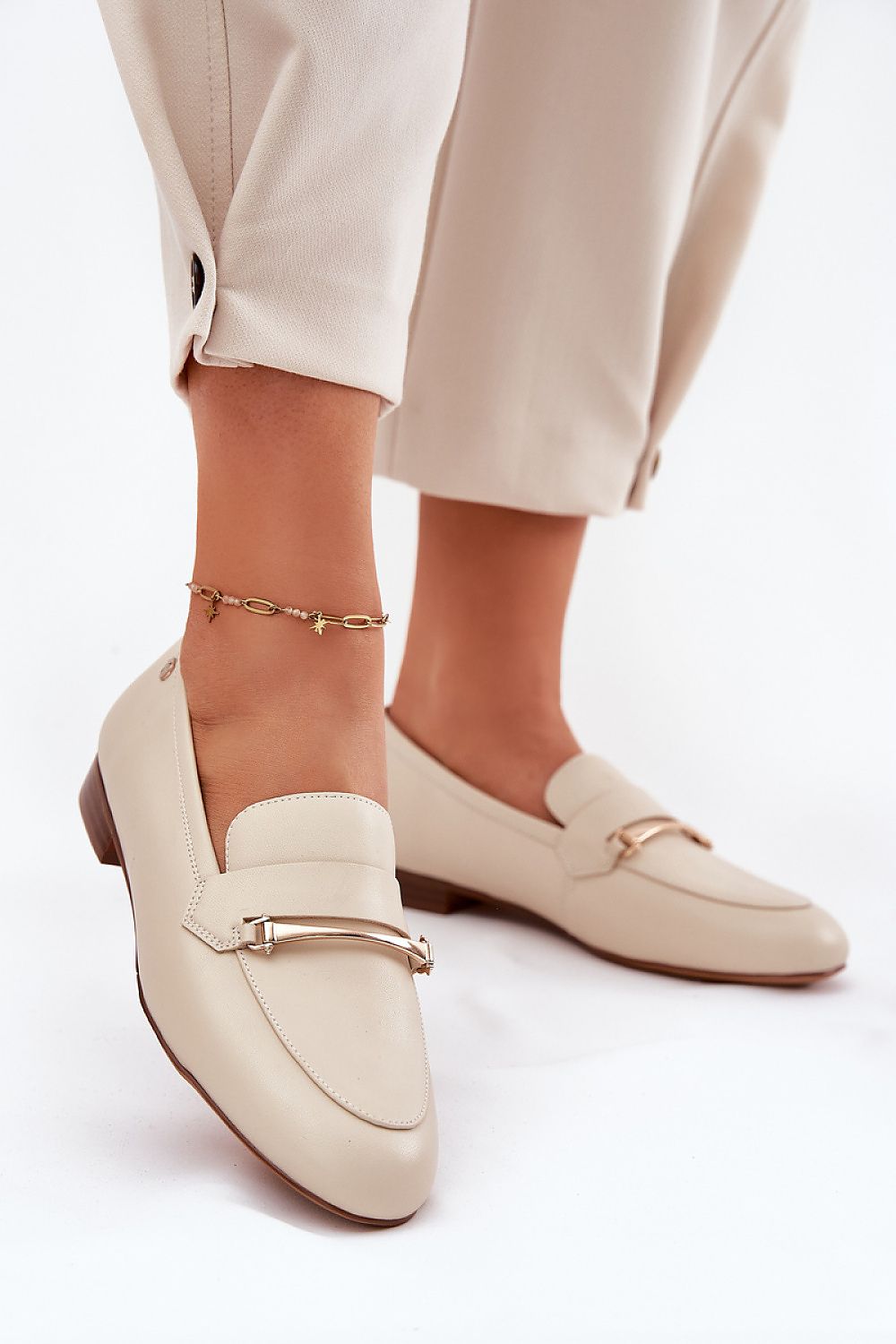  Mocassim modelo 213027 Pise com estilo