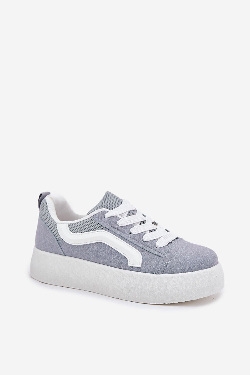  Sapatos desportivos modelo 213187 Pise com estilo
