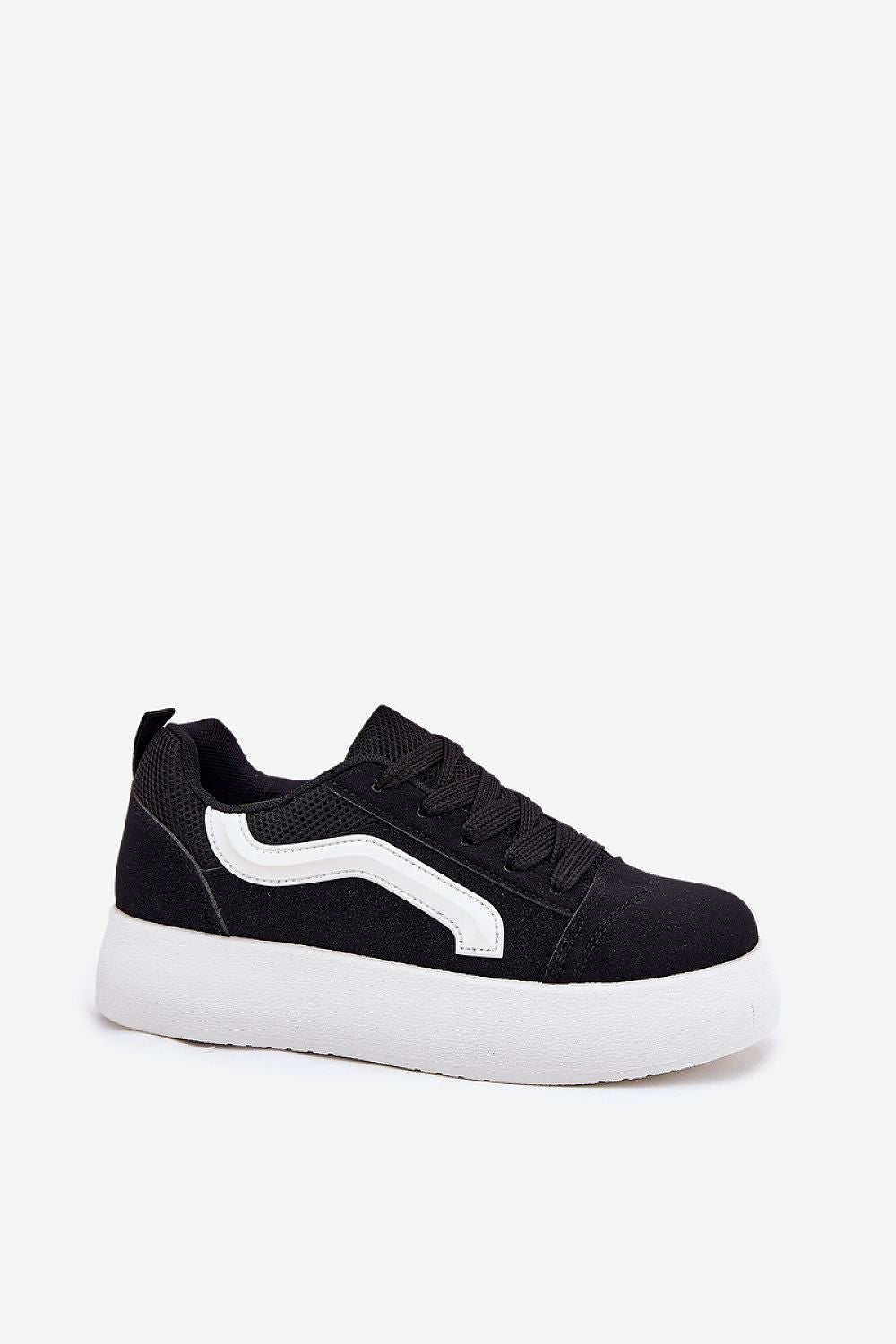  Sapatos desportivos modelo 213192 Pise com estilo