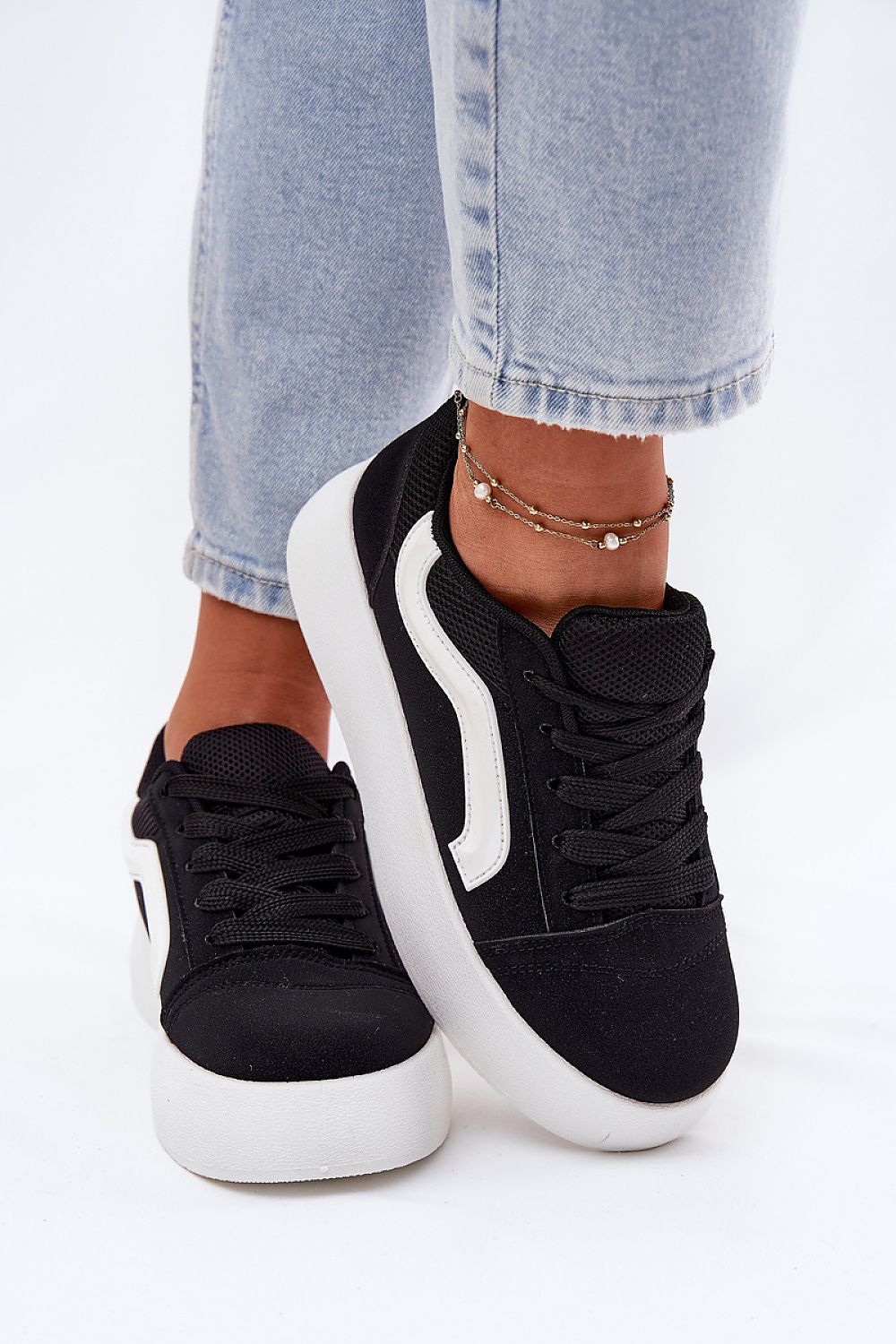 Sapatos desportivos modelo 213192 Pise com estilo