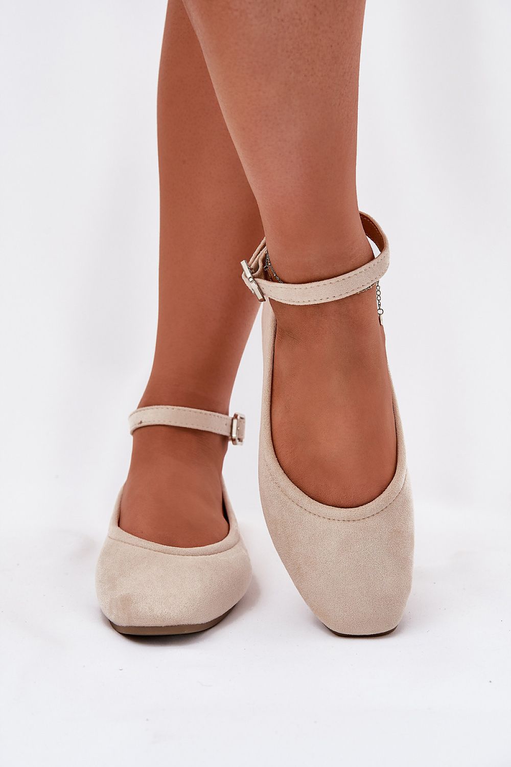  Sapatilhas modelo 213894 Um passo em frente com estilo