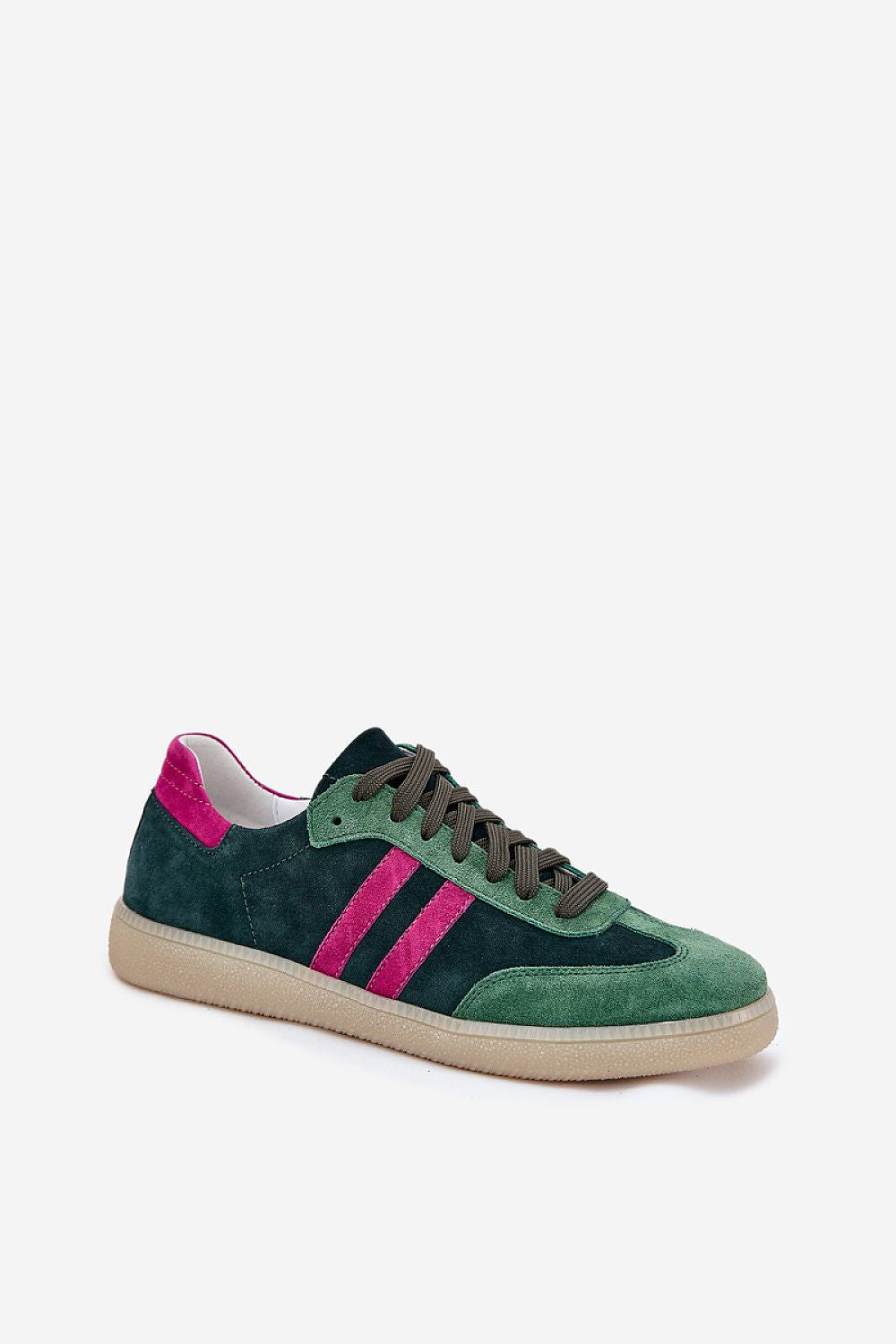  Sapatos desportivos modelo 214740 Pise com estilo