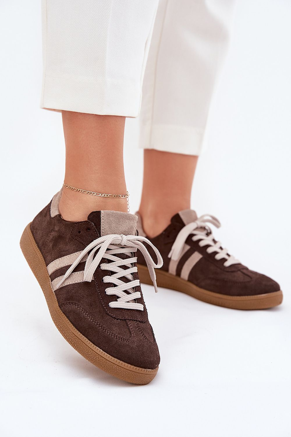  Calçado desportivo modelo 214741 Pise com estilo